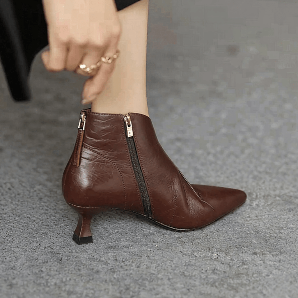 Leather Boots for Womens - Durable, Waterproof, Lightweight Footwear for Outdoor Adventures