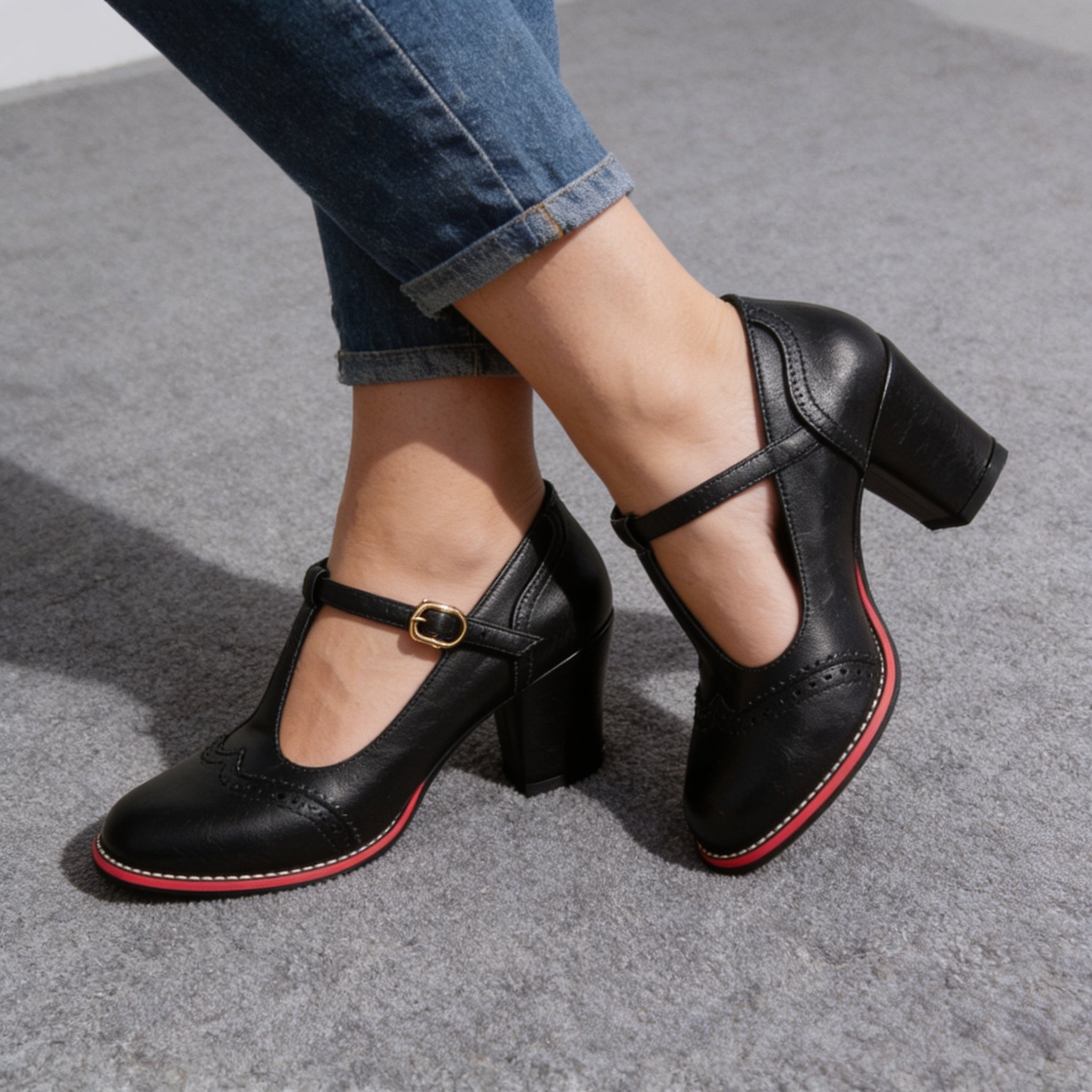 Stylish Women's Brogue Leather Loafers - Comfortable & Chic Footwear