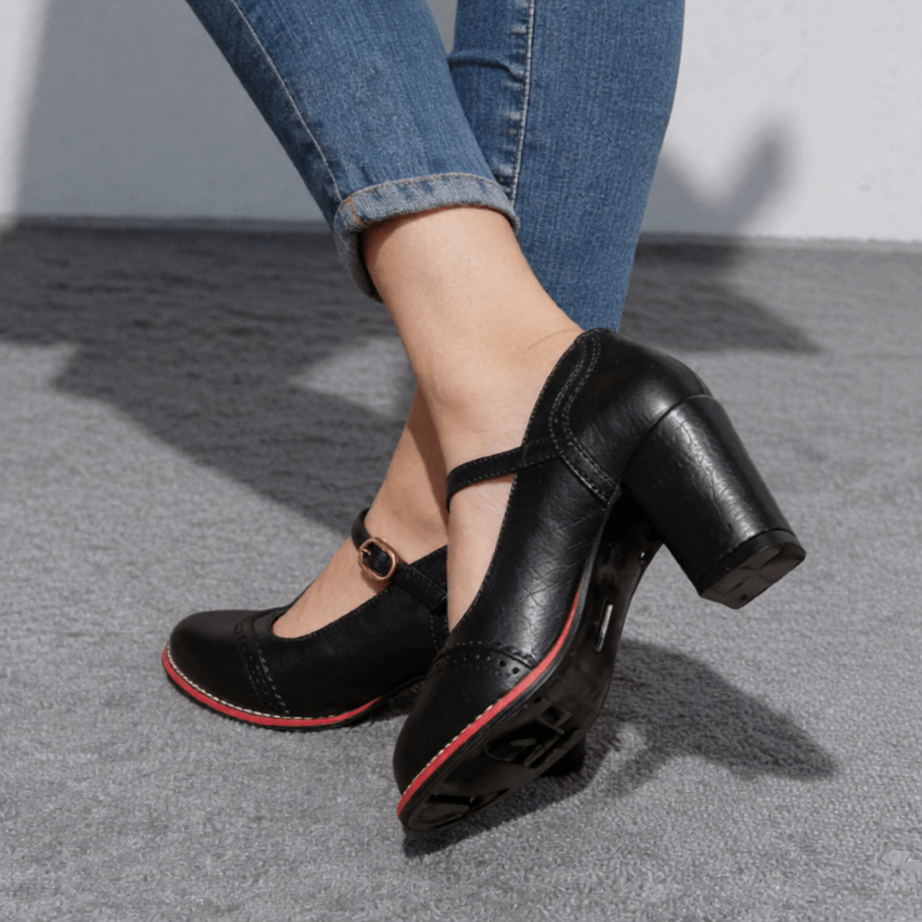 Stylish Women's Brogue Leather Loafers - Comfortable & Chic Footwear