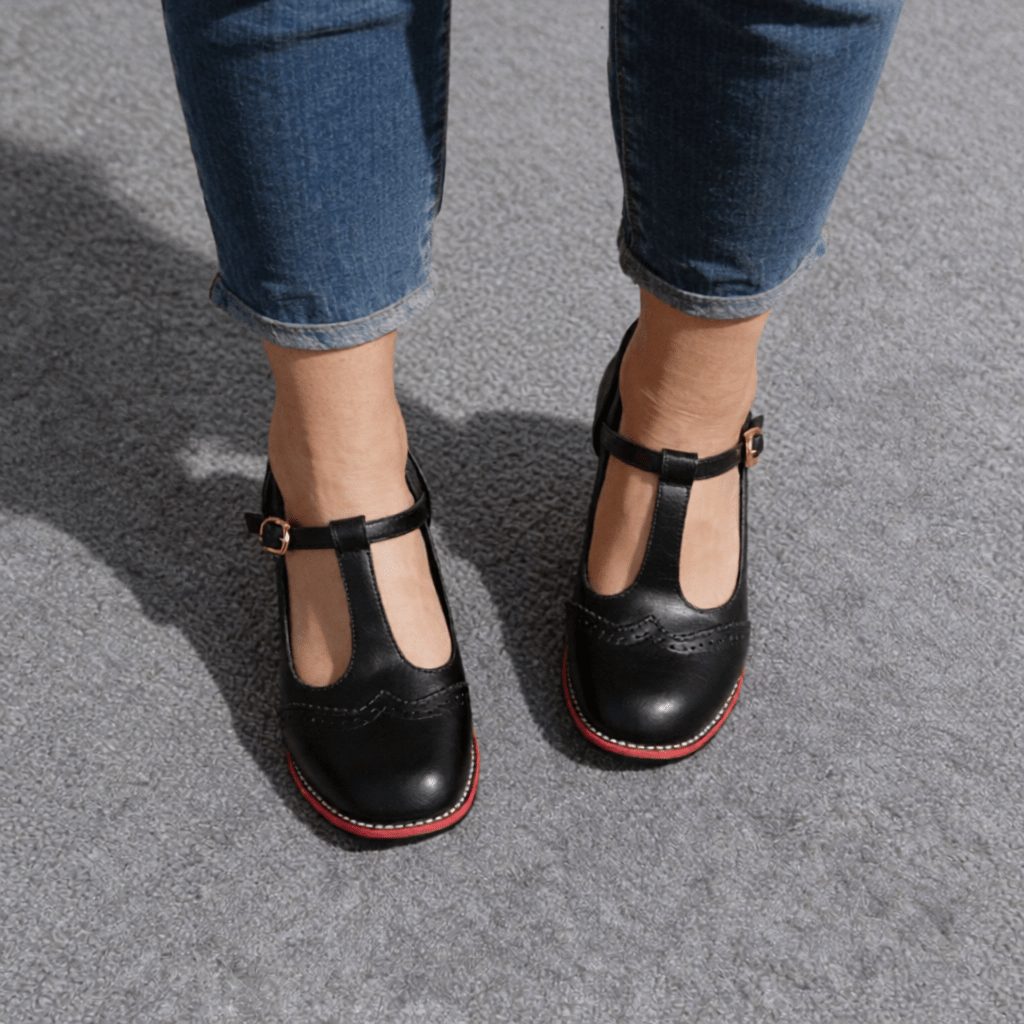 Stylish Women's Brogue Leather Loafers - Comfortable & Chic Footwear