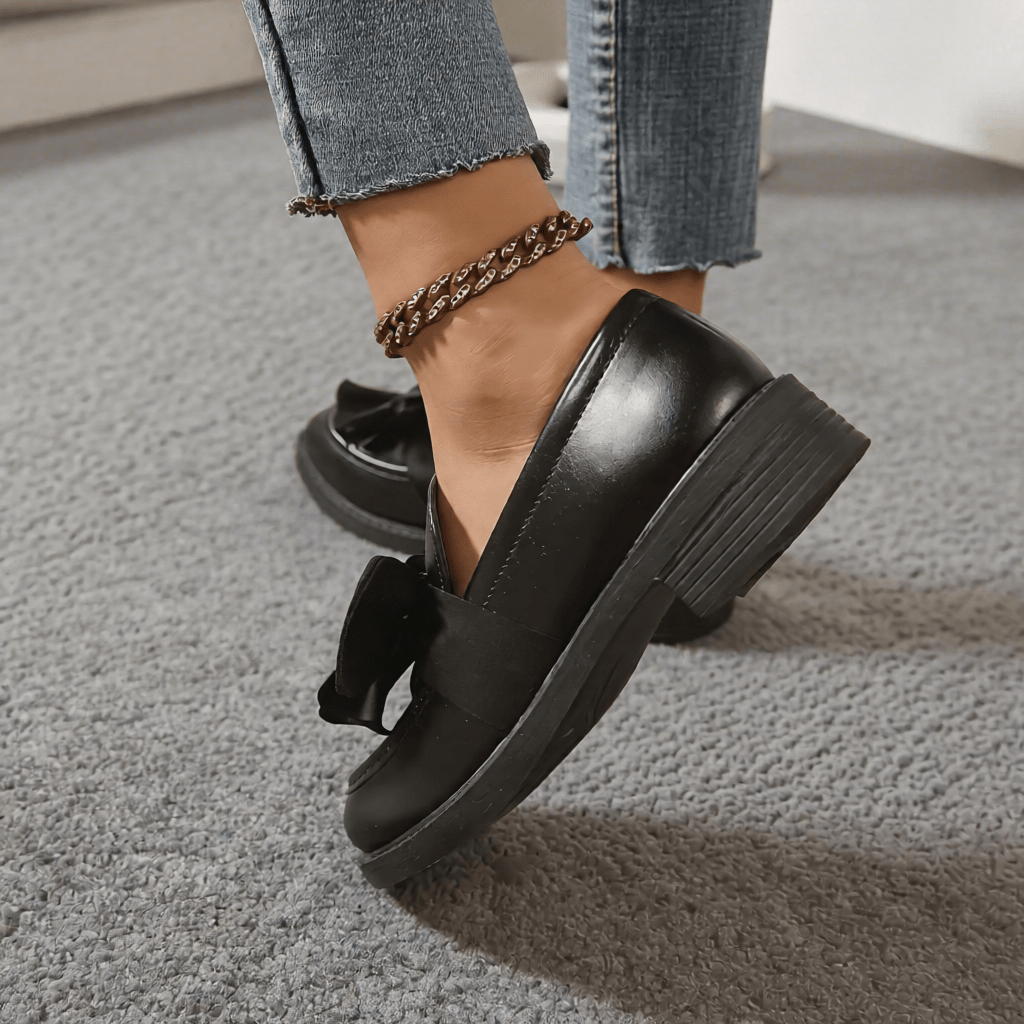 Women's Premium Glossy Leather Slip - On Loafers – Classic Moc Toe, Bow Detail, Comfortable Insole, Lightweight Platform Sole 2–4cm, Smart Casual Dress Shoes