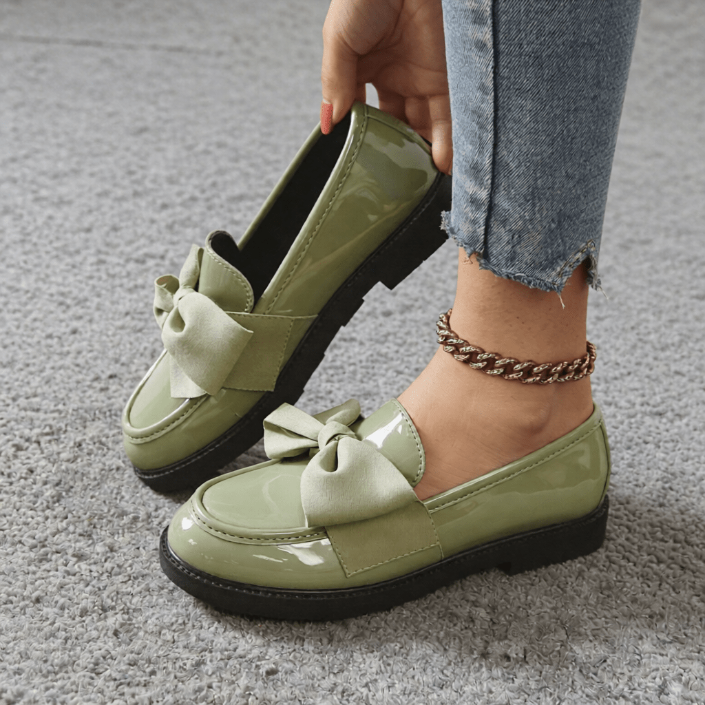 Women's Premium Glossy Leather Slip - On Loafers – Classic Moc Toe, Bow Detail, Comfortable Insole, Lightweight Platform Sole 2–4cm, Smart Casual Dress Shoes