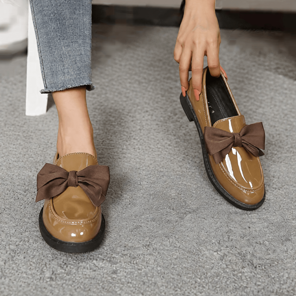 Women's Premium Glossy Leather Slip - On Loafers – Classic Moc Toe, Bow Detail, Comfortable Insole, Lightweight Platform Sole 2–4cm, Smart Casual Dress Shoes