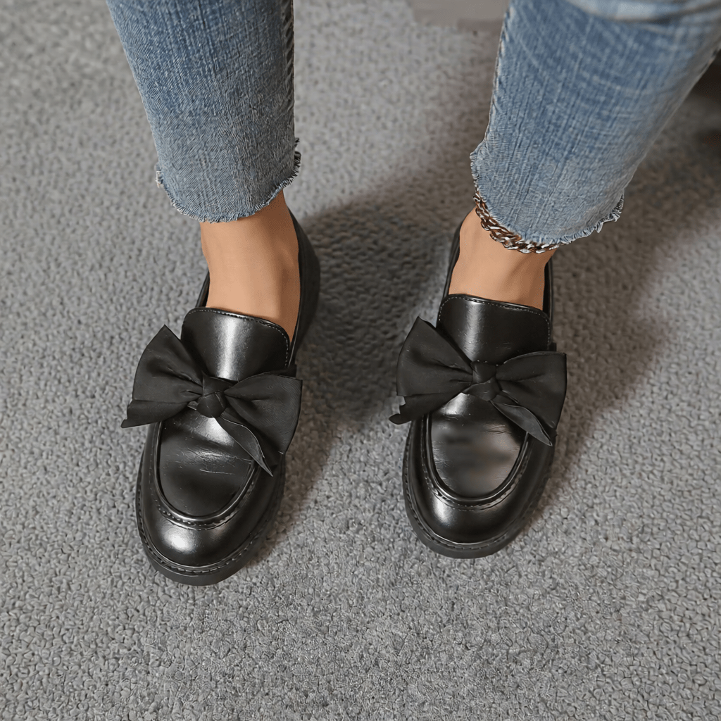 Women's Premium Glossy Leather Slip - On Loafers – Classic Moc Toe, Bow Detail, Comfortable Insole, Lightweight Platform Sole 2–4cm, Smart Casual Dress Shoes