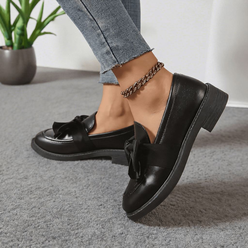 Women's Premium Glossy Leather Slip - On Loafers – Classic Moc Toe, Bow Detail, Comfortable Insole, Lightweight Platform Sole 2–4cm, Smart Casual Dress Shoes