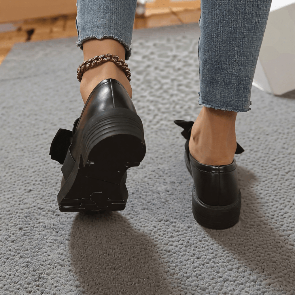 Women's Premium Glossy Leather Slip - On Loafers – Classic Moc Toe, Bow Detail, Comfortable Insole, Lightweight Platform Sole 2–4cm, Smart Casual Dress Shoes