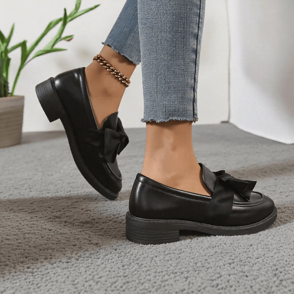 Women's Premium Glossy Leather Slip - On Loafers – Classic Moc Toe, Bow Detail, Comfortable Insole, Lightweight Platform Sole 2–4cm, Smart Casual Dress Shoes