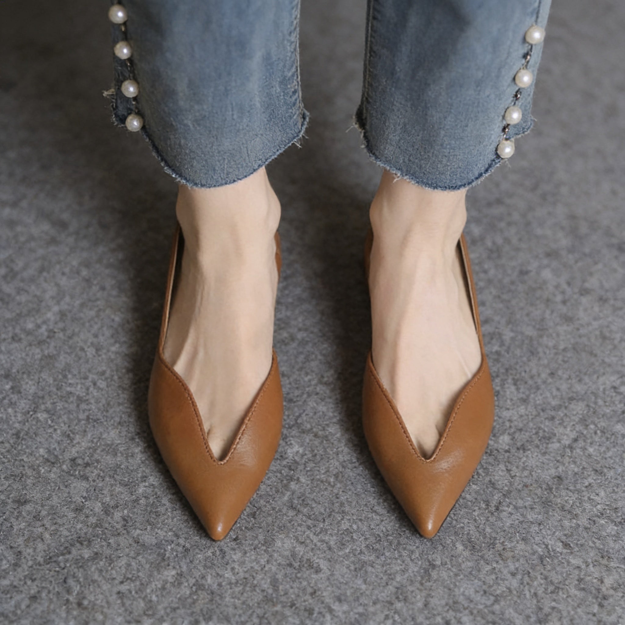 Women's Premium Leather Pointed Toe Ballet Flats - Stylish Corvine Design for Comfort and Elegance