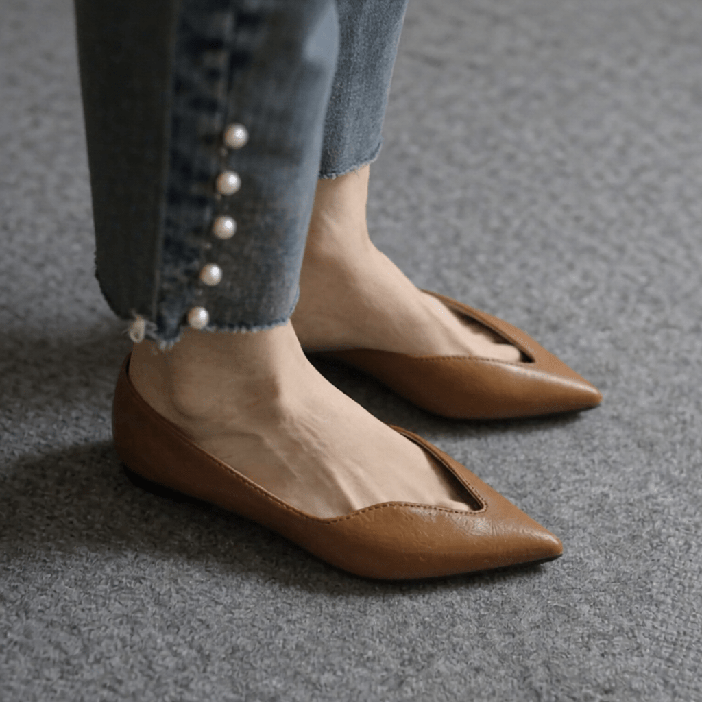 Women's Premium Leather Pointed Toe Ballet Flats - Stylish Corvine Design for Comfort and Elegance