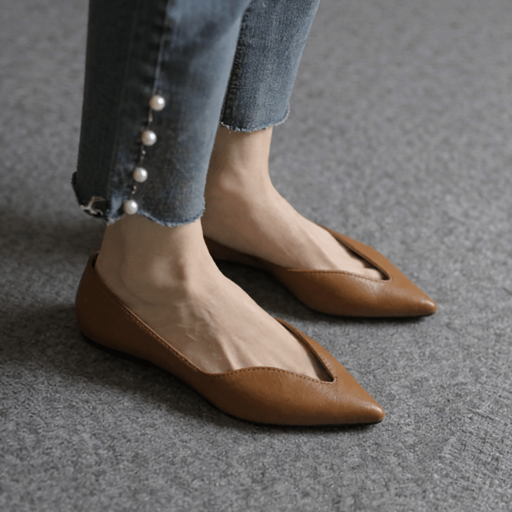 Women's Premium Leather Pointed Toe Ballet Flats - Stylish Corvine Design for Comfort and Elegance