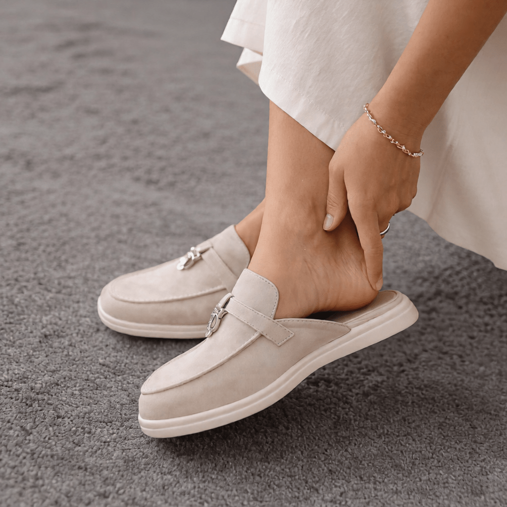 Women's Suede Slip - On Mules for Effortless Everyday Comfort – Stylish & Versatile Footwear