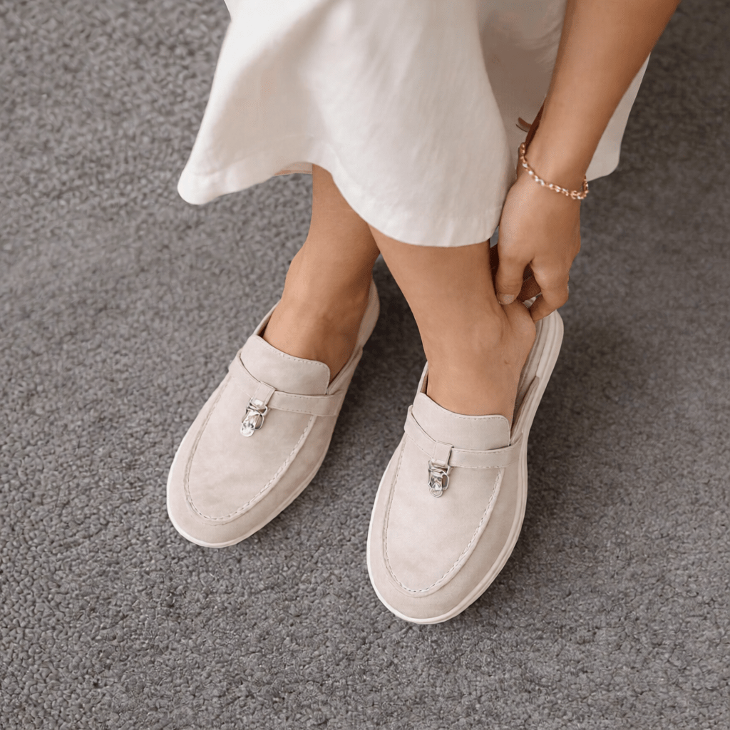 Women's Suede Slip - On Mules for Effortless Everyday Comfort – Stylish & Versatile Footwear