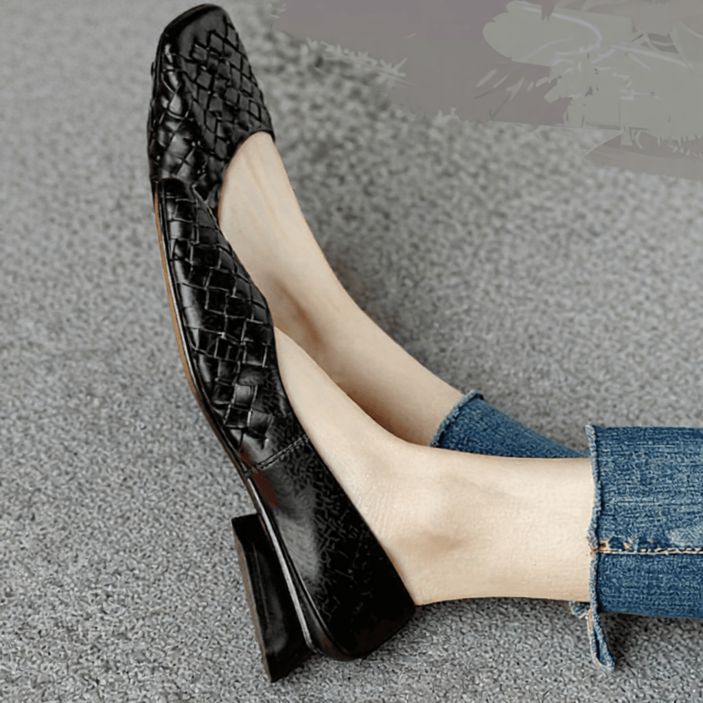 Women's Summer Square Toe Flats - Comfortable and Stylish Casual Shoes for Warm Weather
