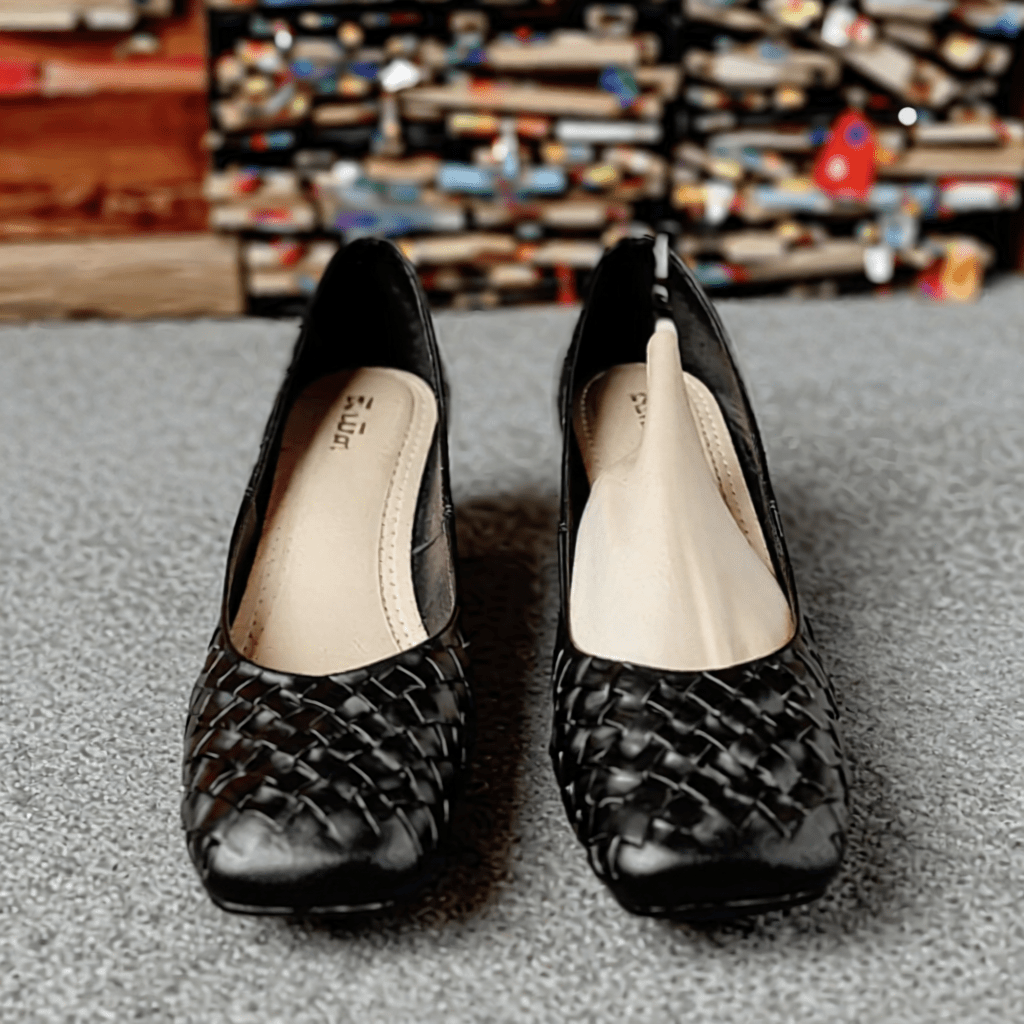 Women's Summer Square Toe Flats - Comfortable and Stylish Casual Shoes for Warm Weather