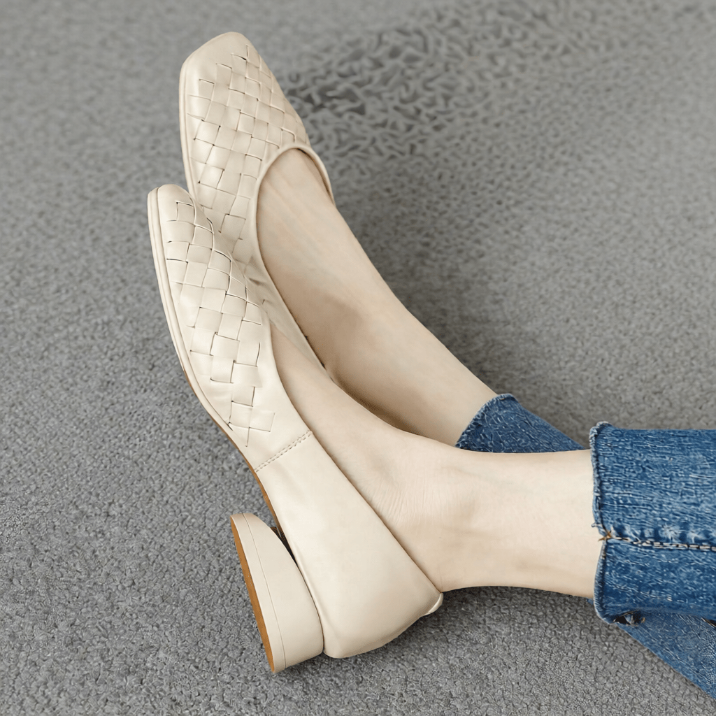 Women's Summer Square Toe Flats - Comfortable and Stylish Casual Shoes for Warm Weather